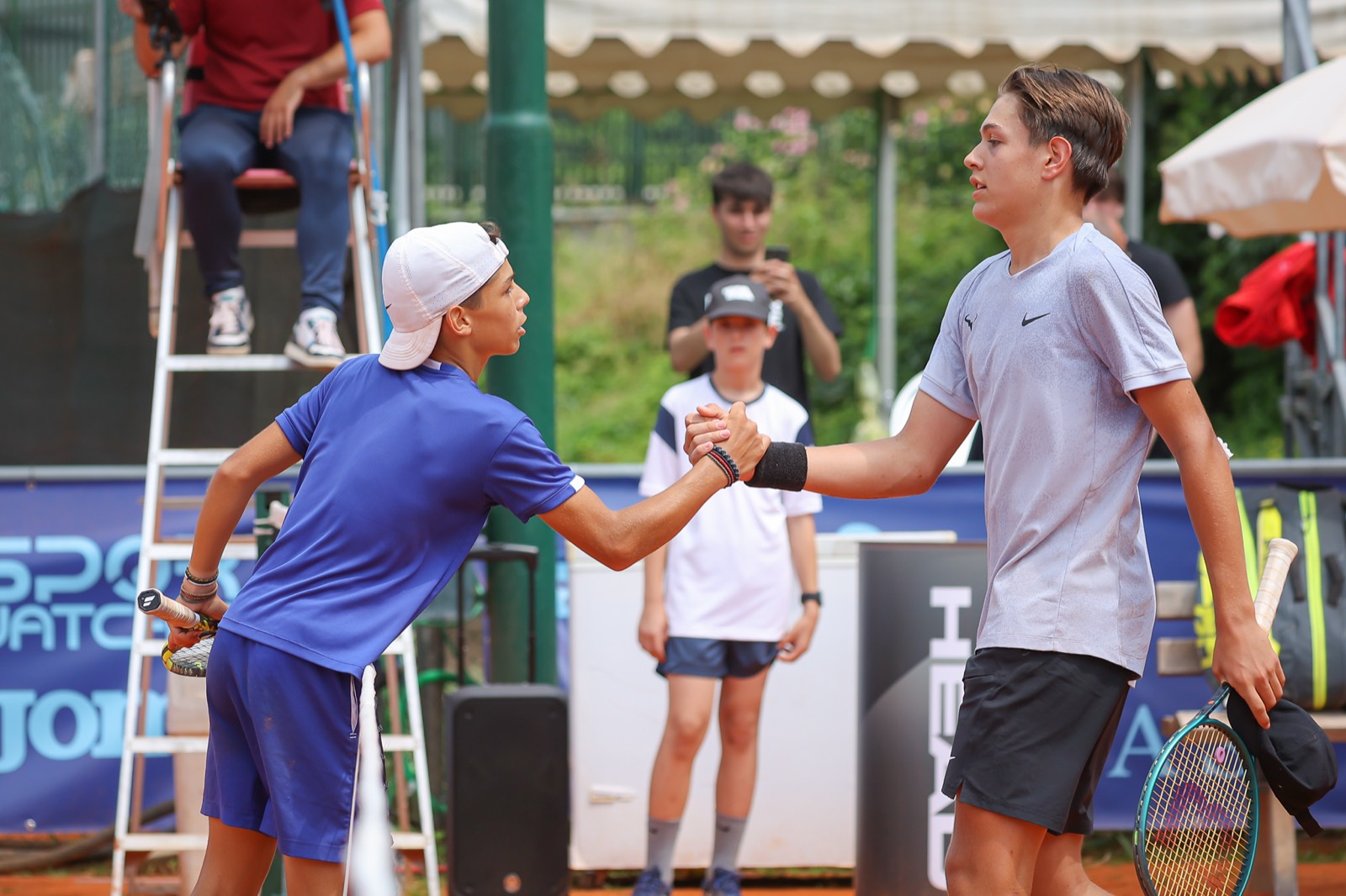 Torneo Avvenire 2025 - stretta di mano a fine match